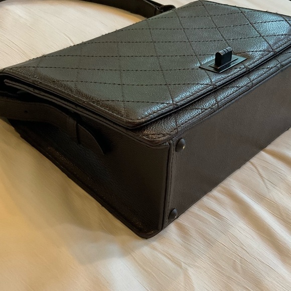 Chanel chocolate brown vintage caviar leather  with convertible strap - Picture 8 of 16